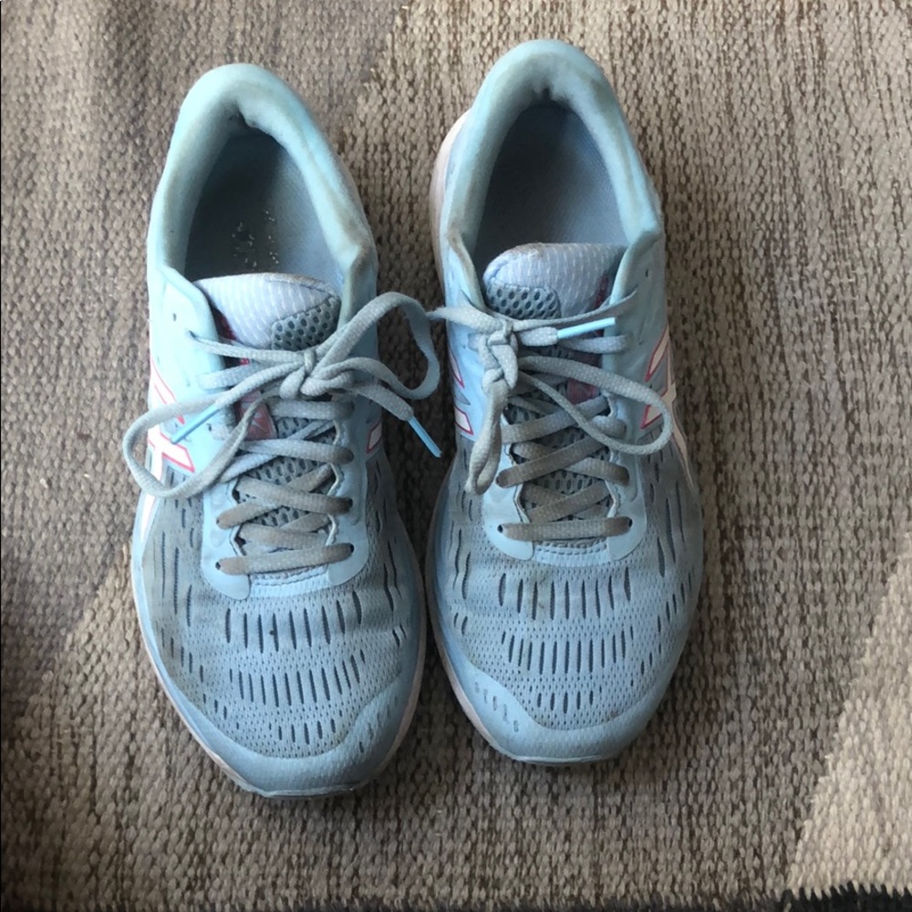 ASICS gel cumulus running shoes 8.5